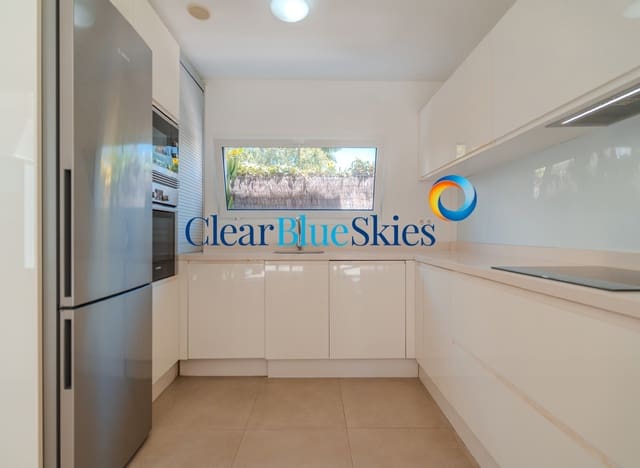 3 quarto Moradia para venda em Playa Paraiso, Adeje com piscina garagem - 1 100 000 € (Ref: 9757926)