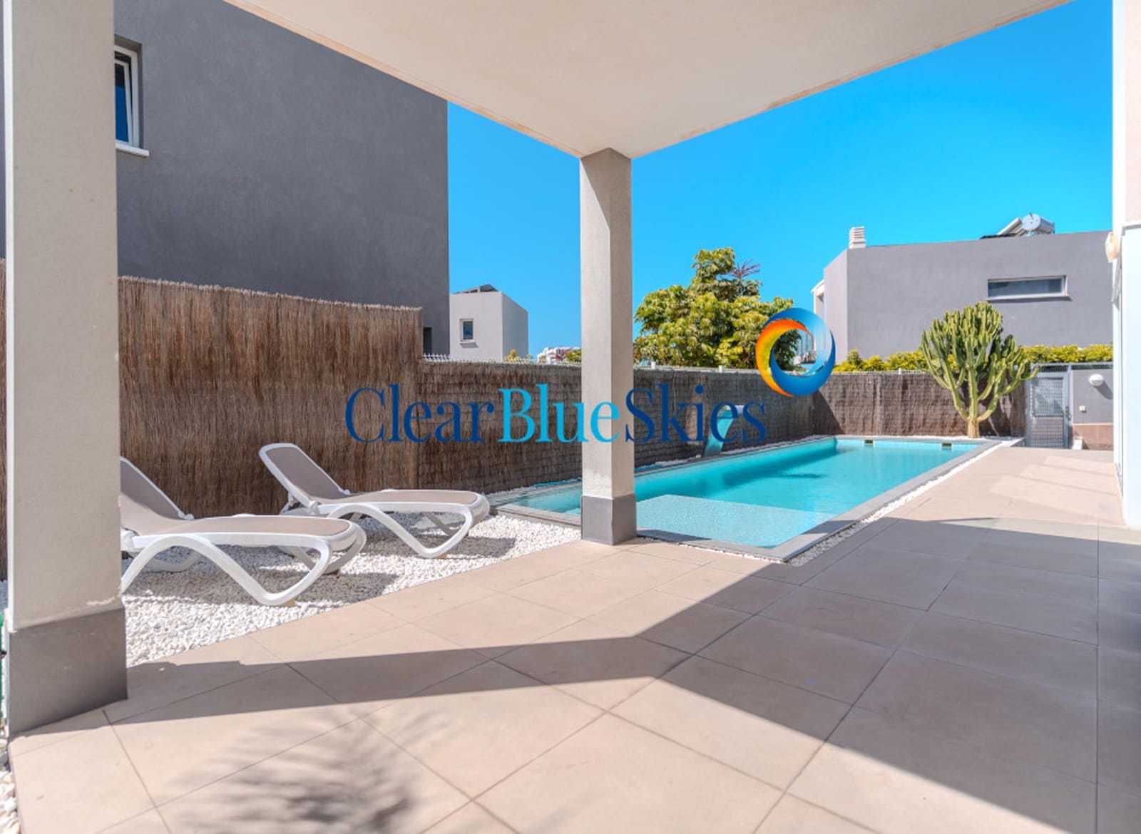 3 quarto Moradia para venda em Playa Paraiso com piscina garagem - 1 100 000 € (Ref: 9757926)