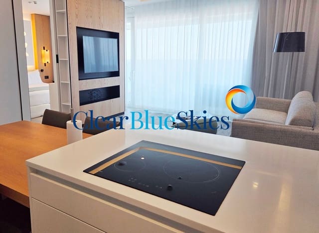 1 soveværelse Lejlighed til salg i La Caleta, Valverde med swimmingpool - € 780.000 (Ref: 9761542)