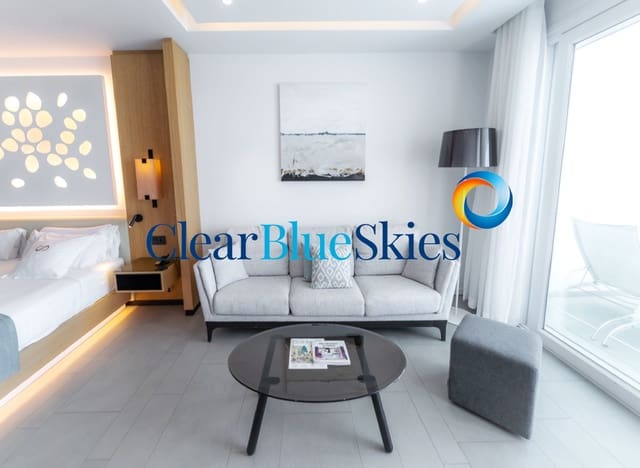 1 soveværelse Lejlighed til salg i La Caleta, Valverde med swimmingpool - € 335.000 (Ref: 9761543)