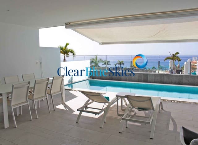 2 soveværelse Lejlighed til salg i La Caleta, Valverde med swimmingpool - € 1.095.000 (Ref: 9761544)