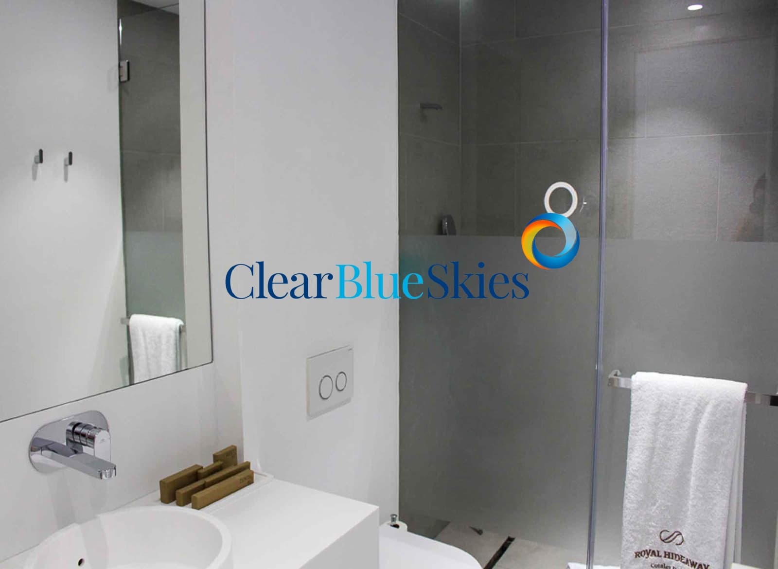 2 bedroom Apartment for sale in La Caleta with pool - € 1,095,000 (Ref: 9761544)