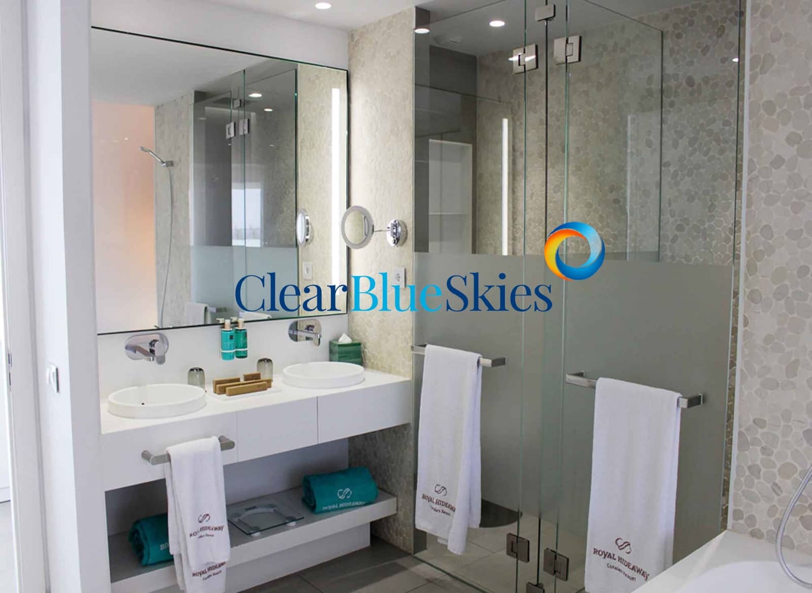 2 bedroom Apartment for sale in La Caleta with pool - € 1,095,000 (Ref: 9761544)