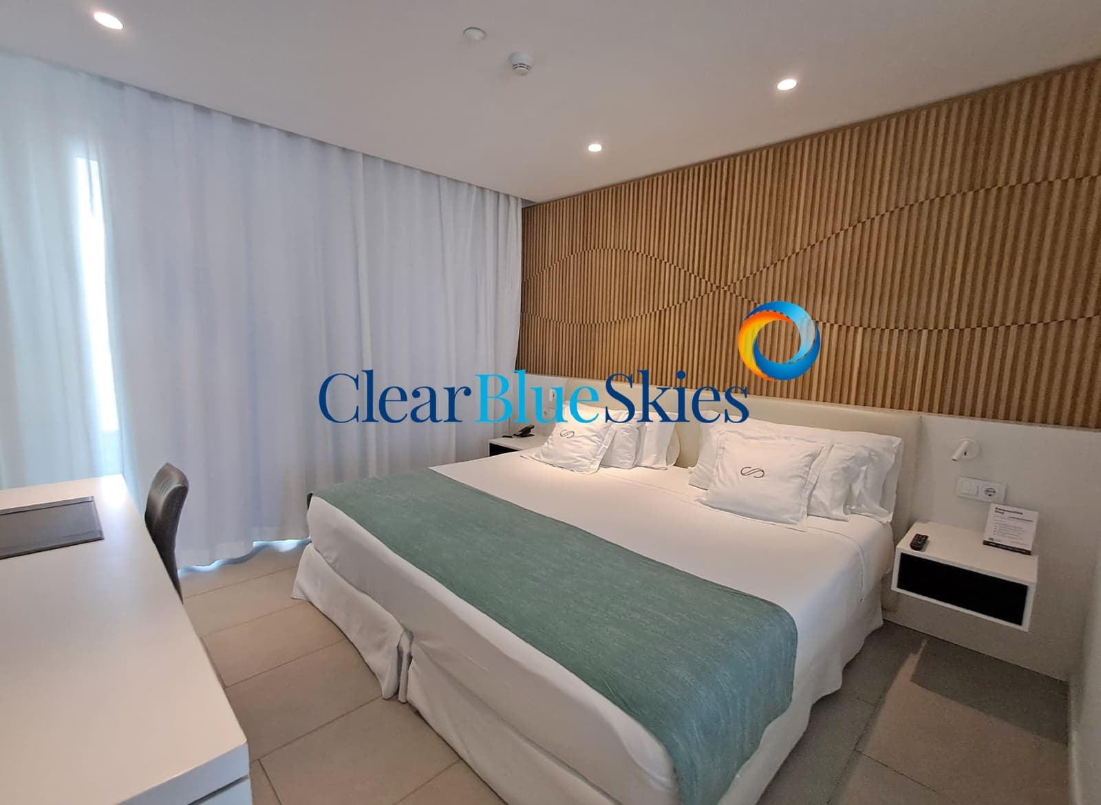 2 bedroom Apartment for sale in La Caleta with pool - € 1,095,000 (Ref: 9761544)