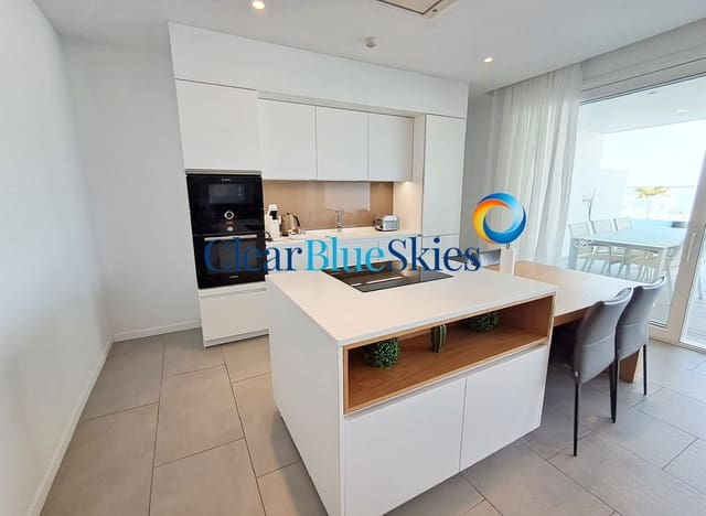 2 soveværelse Lejlighed til salg i La Caleta, Valverde med swimmingpool - € 1.095.000 (Ref: 9761544)