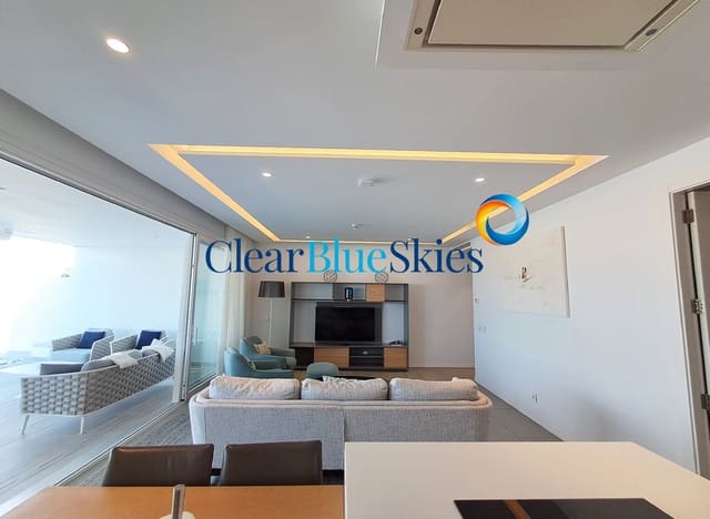 2 soveværelse Lejlighed til salg i La Caleta, Valverde med swimmingpool - € 1.095.000 (Ref: 9761544)