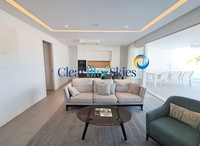 2 soveværelse Lejlighed til salg i La Caleta, Valverde med swimmingpool - € 1.095.000 (Ref: 9761544)