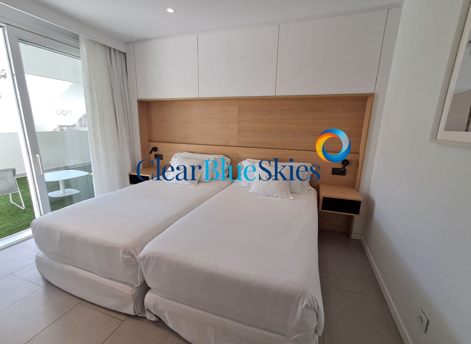 2 bedroom Apartment for sale in La Caleta with pool - € 1,095,000 (Ref: 9761544)