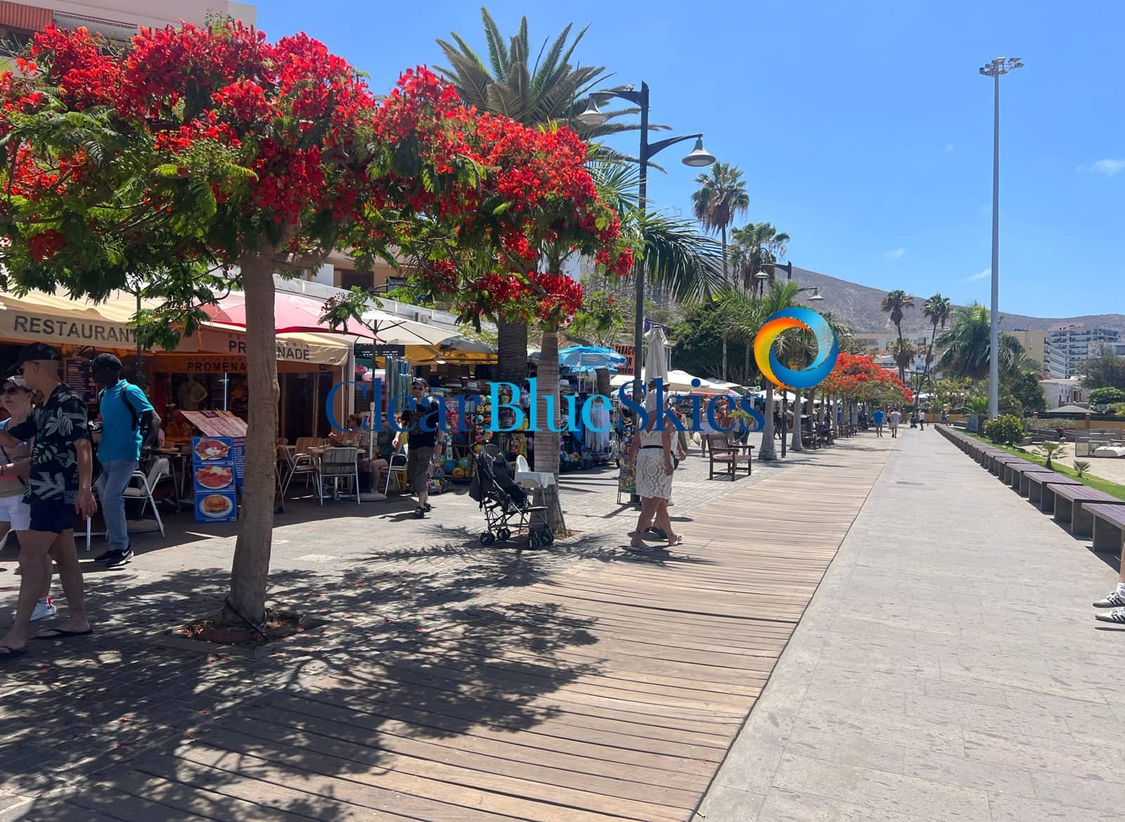 2 soveværelse Lejlighed til salg i Los Cristianos med swimmingpool garage - € 940.500 (Ref: 9783486)