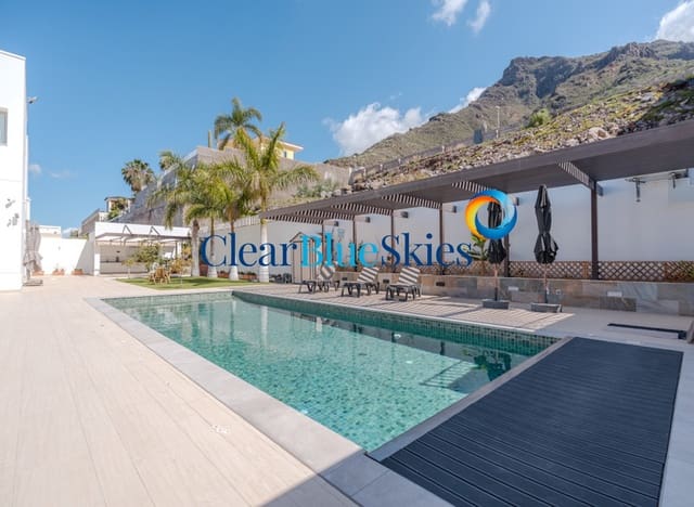 5 Zimmer Villa zu verkaufen in Torviscas, Adeje mit Garage - 2.100.000 € (Ref: 9798445)