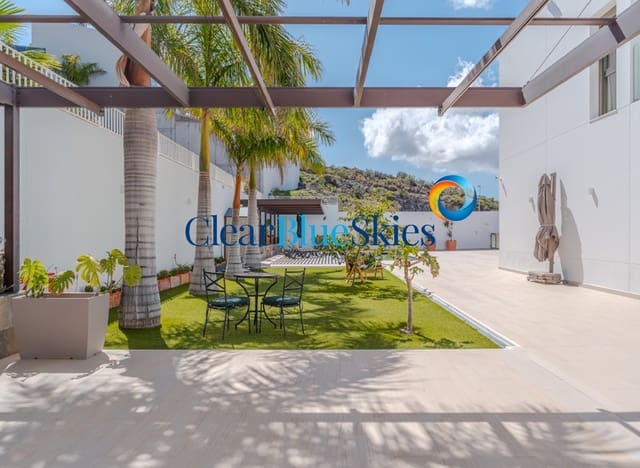 5 Zimmer Villa zu verkaufen in Torviscas, Adeje mit Garage - 2.100.000 € (Ref: 9798445)