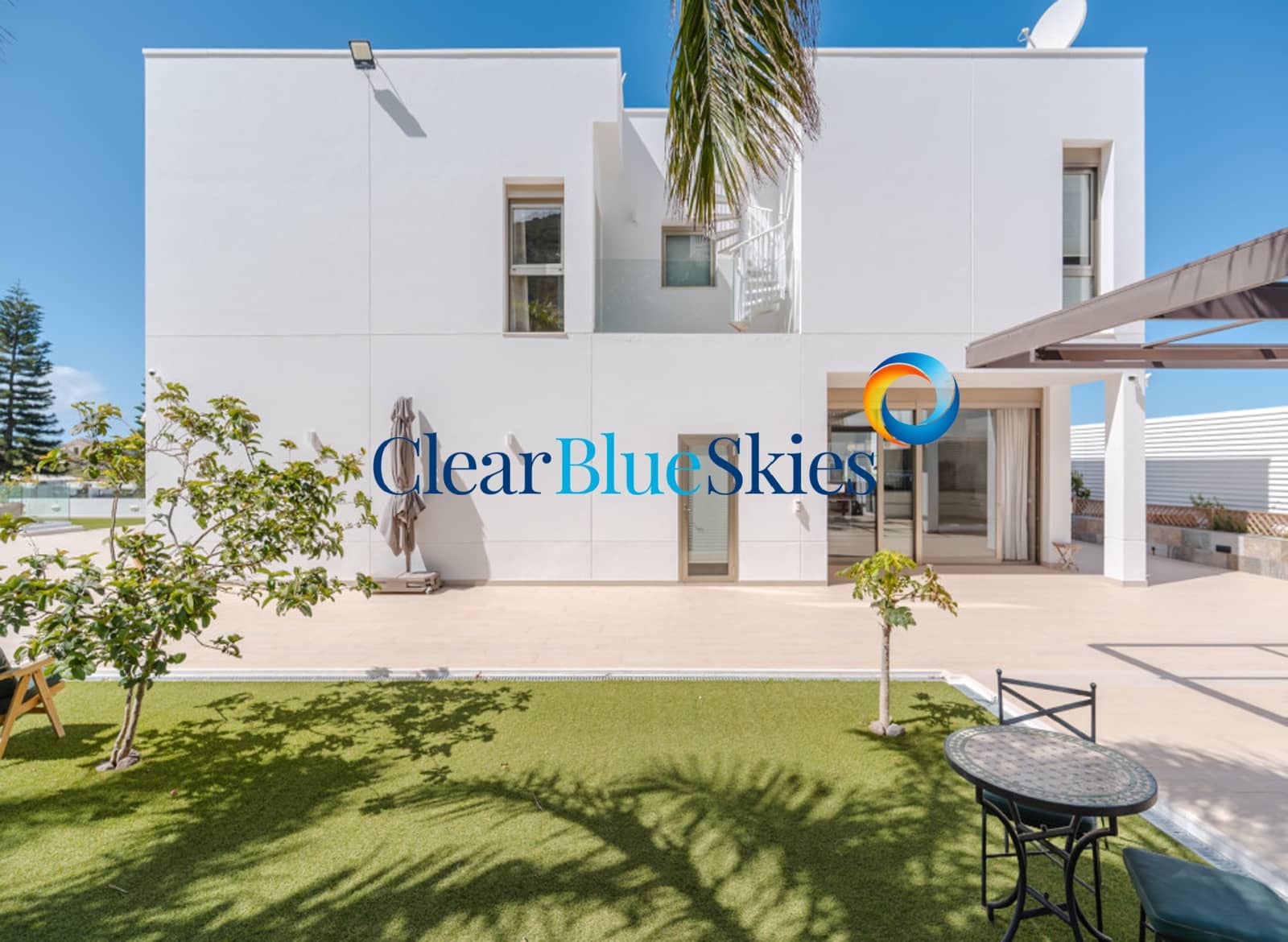 5 bedroom Villa for sale in Torviscas with garage - € 2,100,000 (Ref: 9798445)