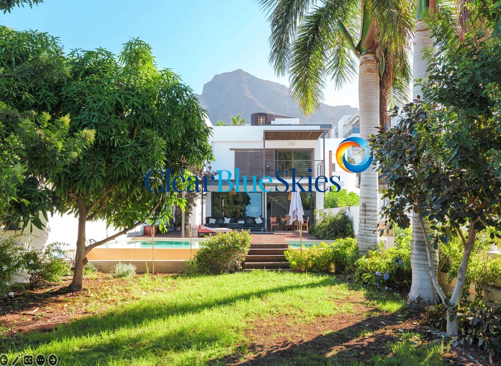 4 sovrum Villa till salu i El Madronal med pool garage - 2 625 000 € (Ref: 9809767)