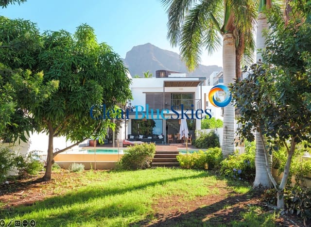 4 sovrum Villa till salu i El Madroñal, Adeje med pool garage - 2 625 000 € (Ref: 9809767)