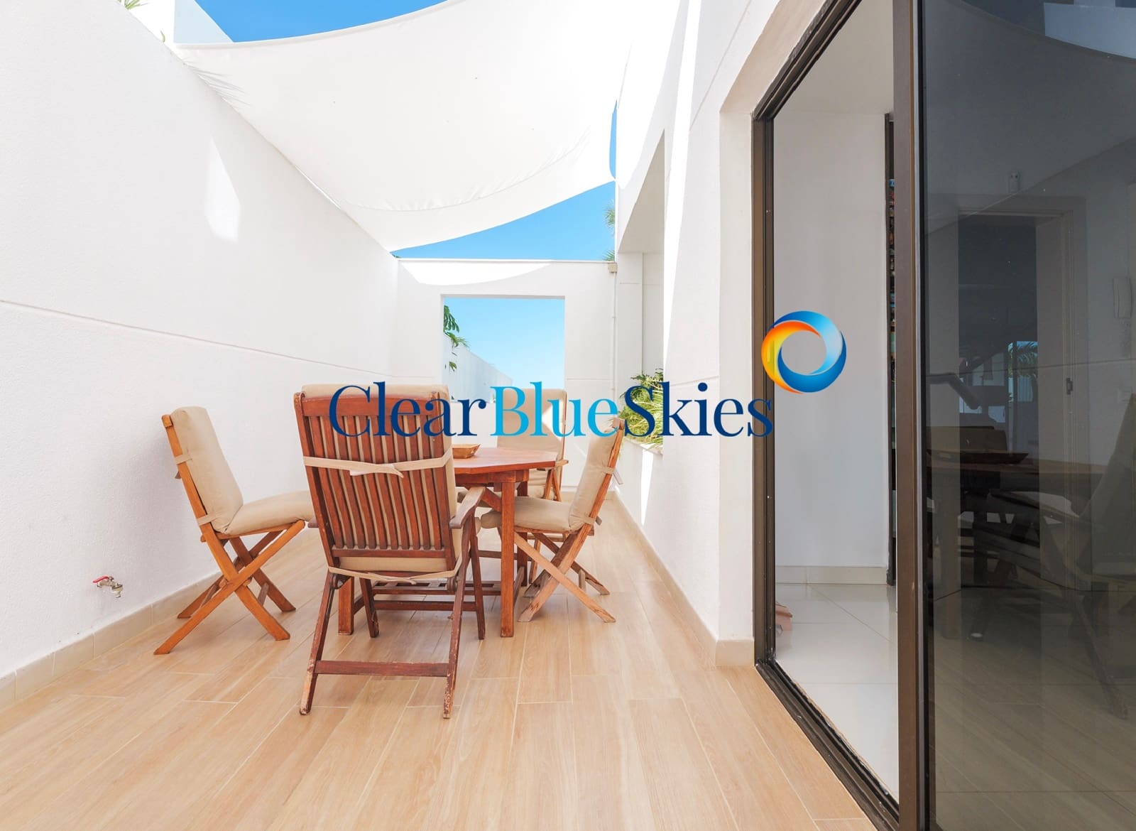 4 sovrum Villa till salu i El Madronal med pool garage - 2 625 000 € (Ref: 9809767)