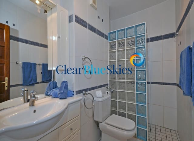 Apartamento de 1 habitación en Los Cristianos, Arona en venta con piscina - 285.000 € (Ref: 9812603)