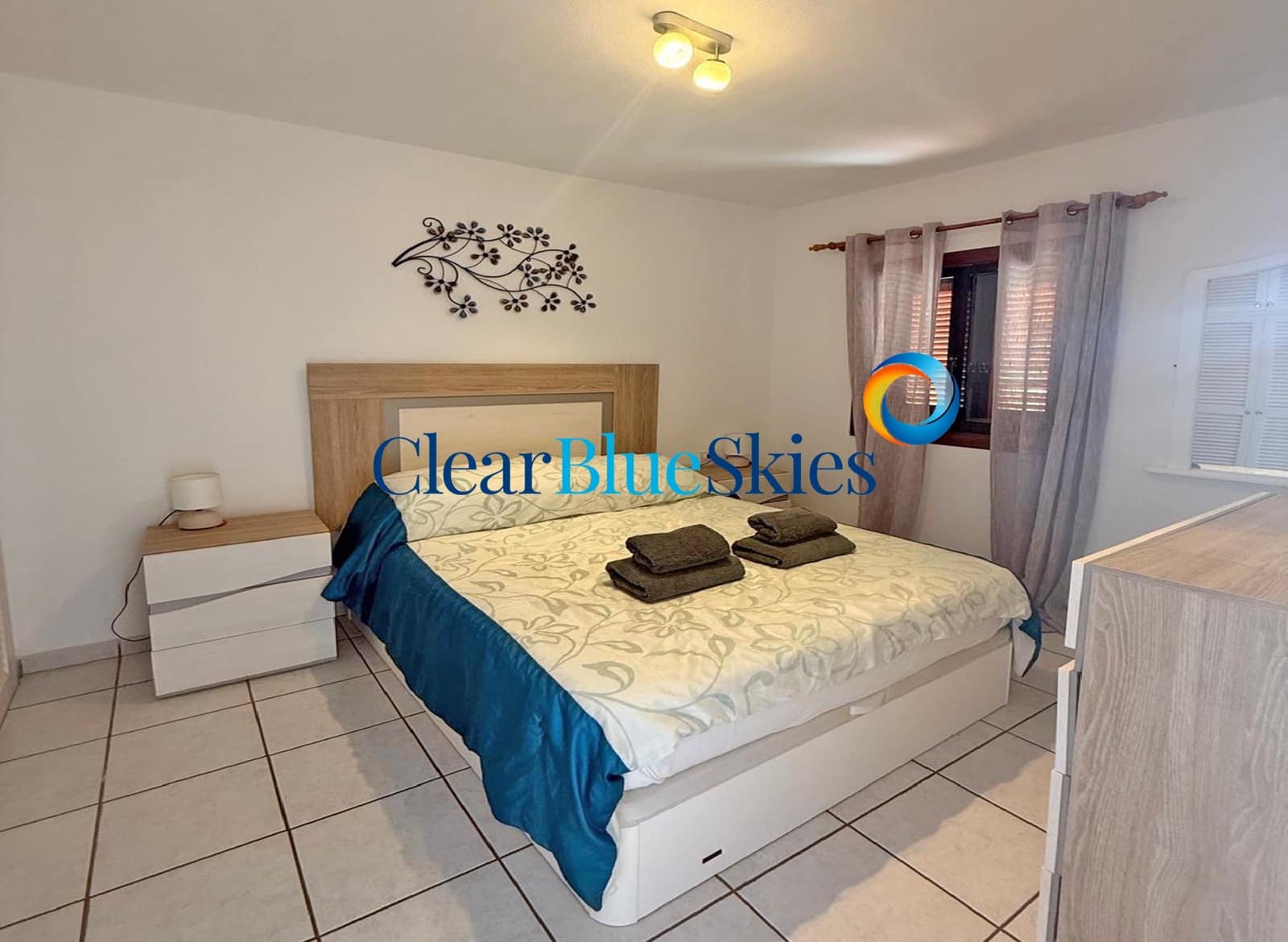 1 bedroom Apartment for sale in Los Cristianos with pool - € 260,000 (Ref: 9812603)
