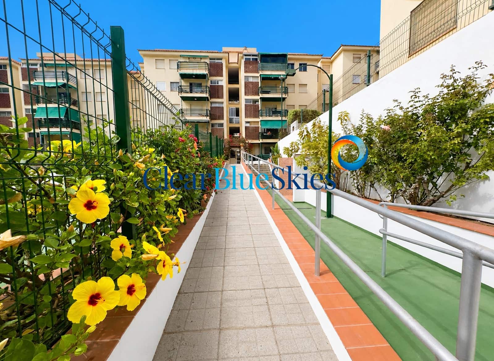 3 Zimmer Apartment zu verkaufen in Los Cristianos mit Garage - 399.000 € (Ref: 9812604)