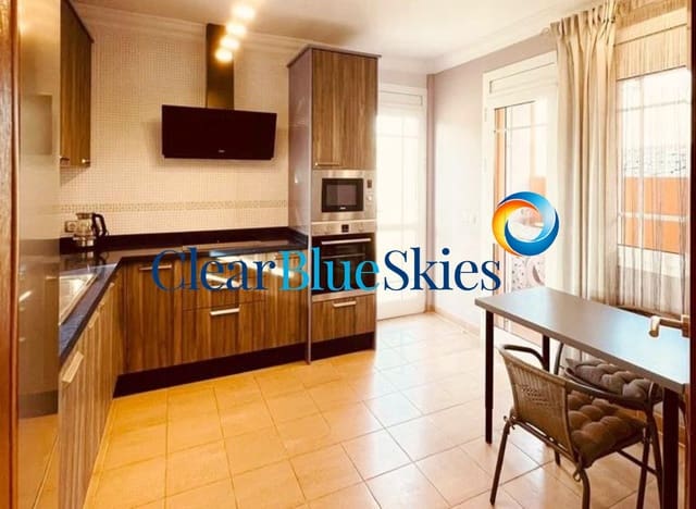 4 Zimmer Villa zu verkaufen in Los Cristianos, Arona mit Garage - 775.000 € (Ref: 9816575)
