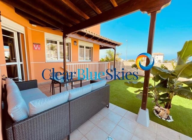4 Zimmer Villa zu verkaufen in Los Cristianos, Arona mit Garage - 775.000 € (Ref: 9816575)