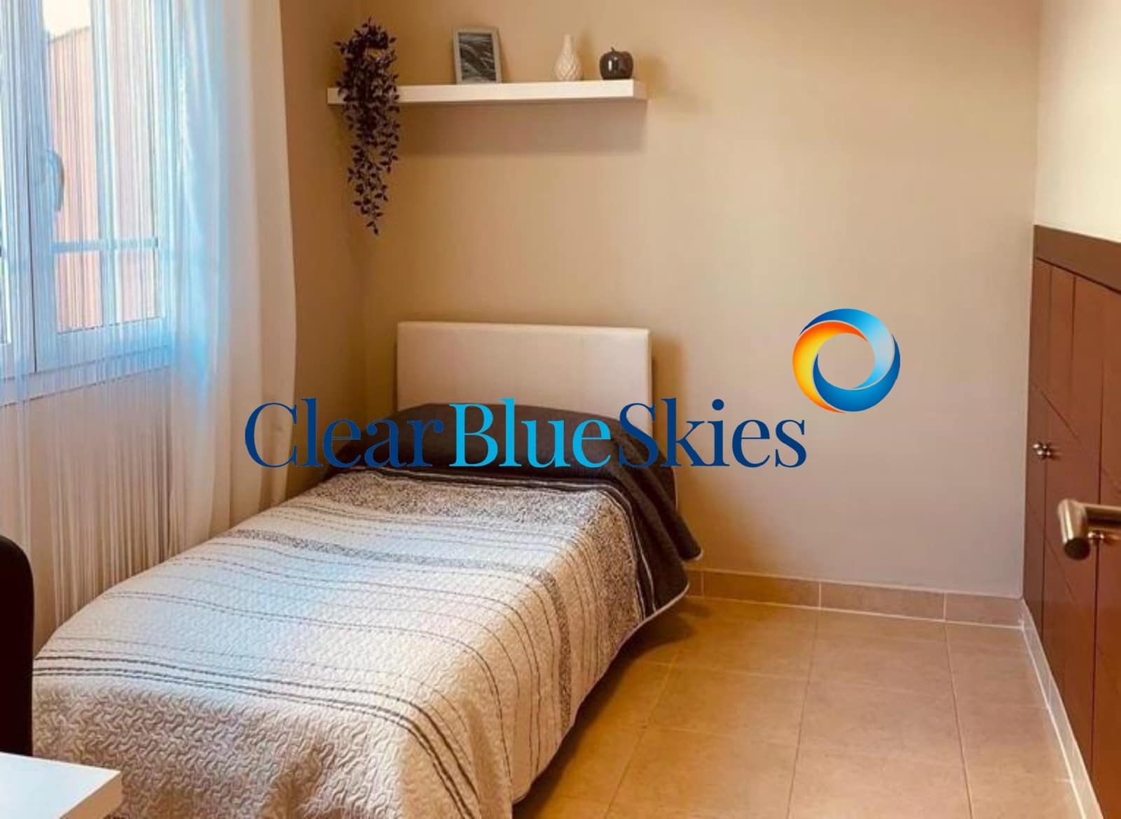 4 Zimmer Villa zu verkaufen in Los Cristianos mit Garage - 775.000 € (Ref: 9816575)