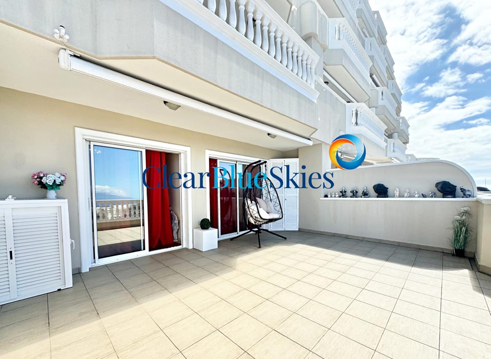 3 bedroom Apartment for sale in Los Gigantes with garage - € 525,000 (Ref: 9819535)