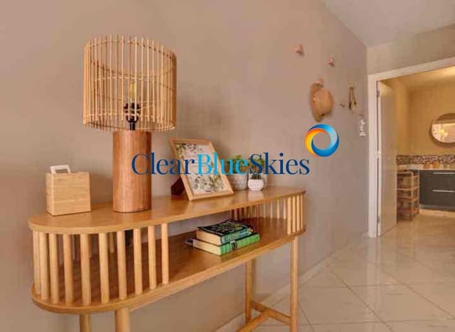 Estúdio para venda em Los Cristianos, Arona com garagem - 210 000 € (Ref: 9819536)