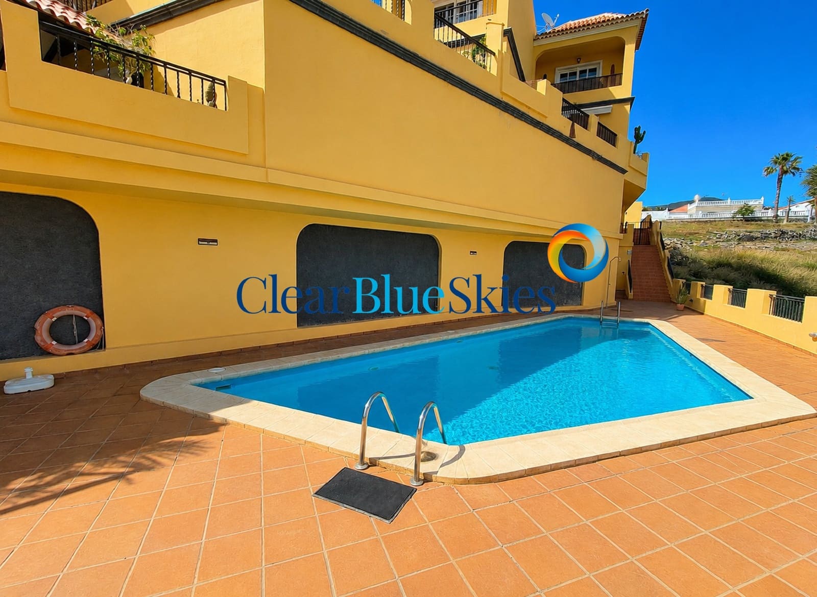 3 bedroom Townhouse for sale in Callao Salvaje with pool garage - € 475,000 (Ref: 9821556)