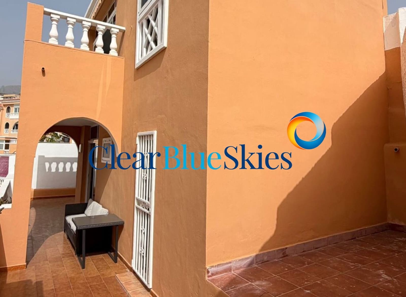 3 slaapkamer Villa te koop in Costa Adeje met garage - € 570.000 (Ref: 9834531)