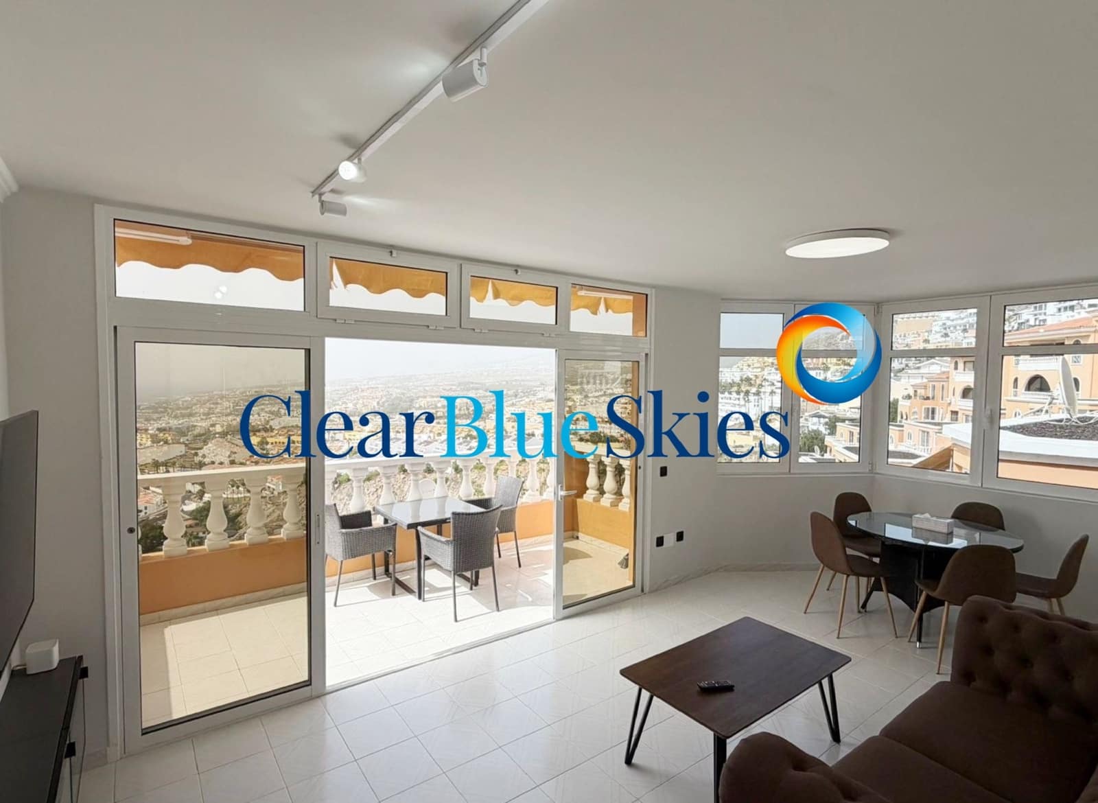 3 slaapkamer Villa te koop in Costa Adeje met garage - € 570.000 (Ref: 9834531)