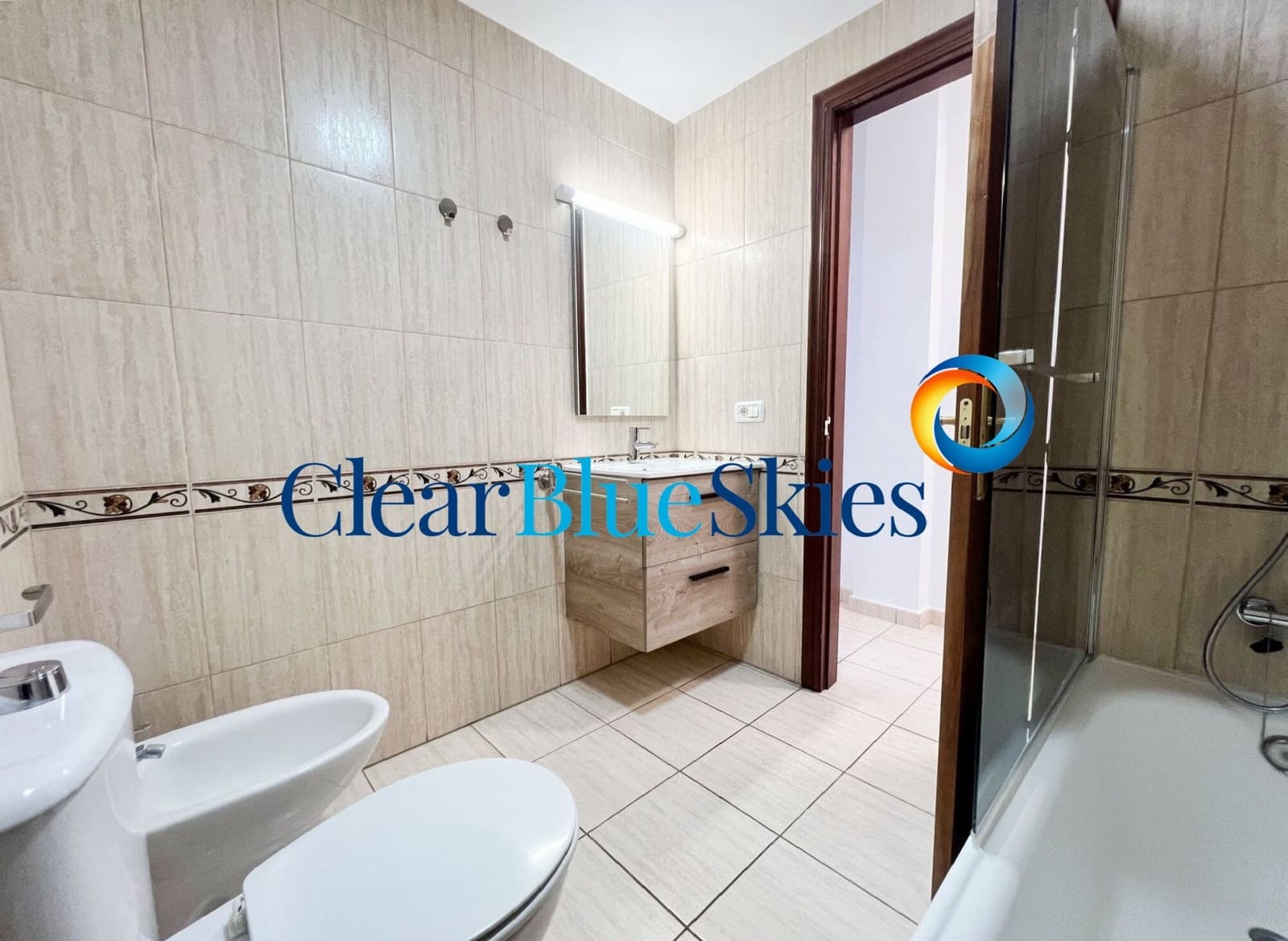3 Zimmer Haus zu verkaufen in Valle de San Lorenzo mit Garage - 290.000 € (Ref: 9838620)