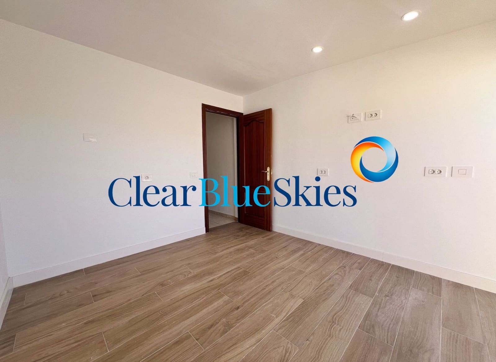 3 Zimmer Haus zu verkaufen in Valle de San Lorenzo mit Garage - 290.000 € (Ref: 9838620)