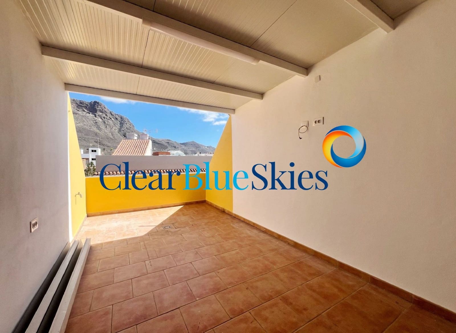 3 Zimmer Haus zu verkaufen in Valle de San Lorenzo mit Garage - 290.000 € (Ref: 9838620)