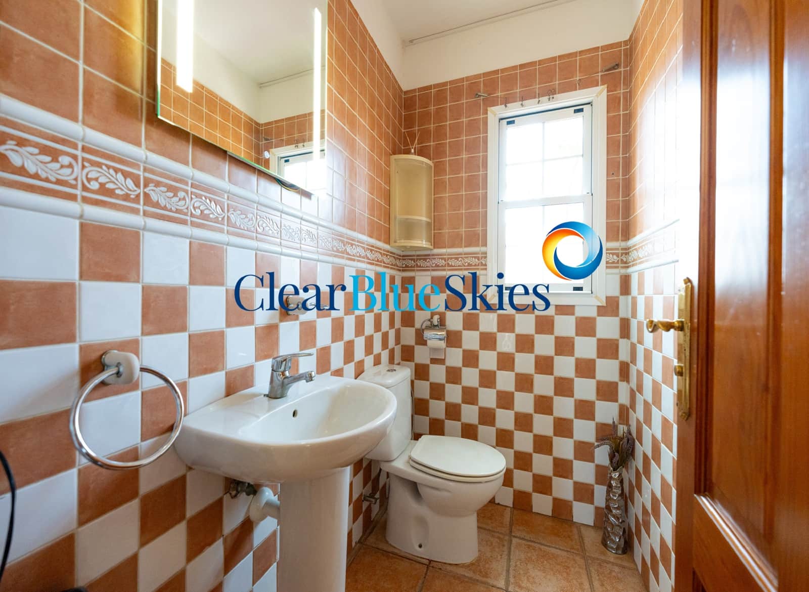 8 bedroom Villa for sale in Golf del Sur with garage - € 1,800,000 (Ref: 9850858)