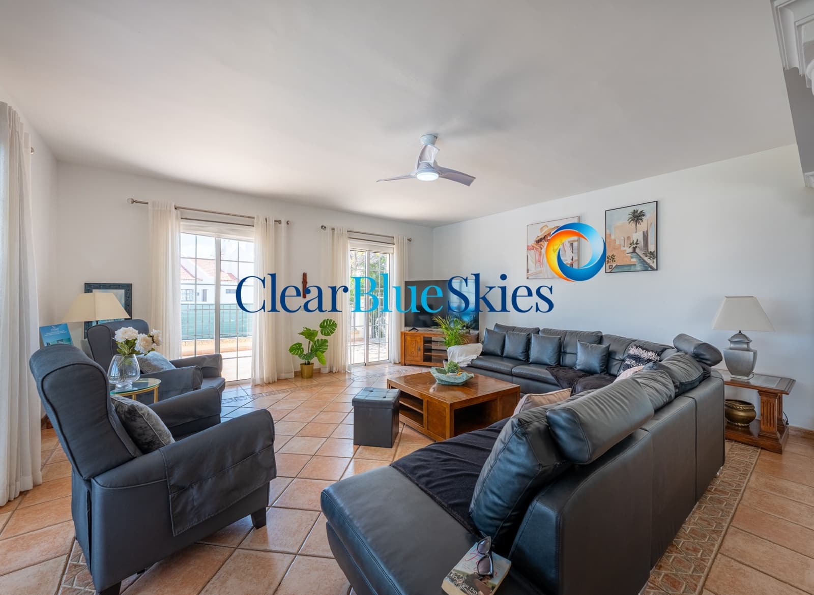 8 bedroom Villa for sale in Golf del Sur with garage - € 1,800,000 (Ref: 9850858)