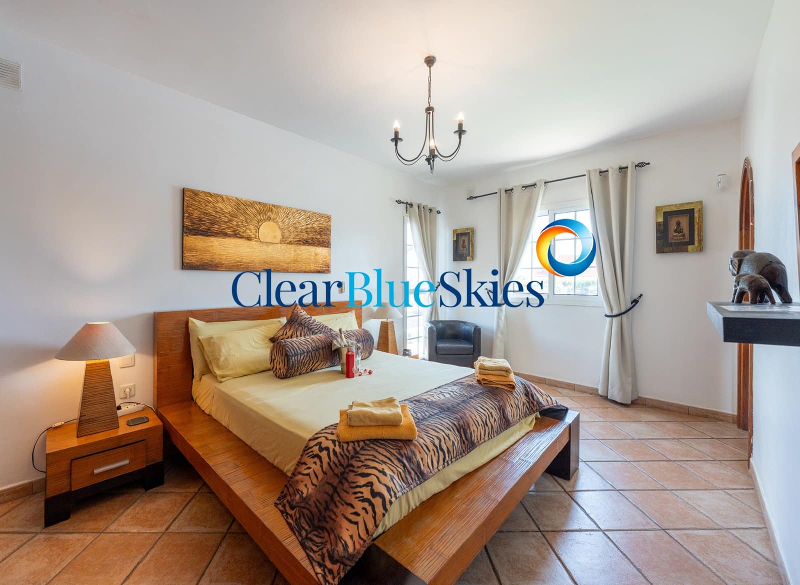 8 bedroom Villa for sale in Golf del Sur with garage - € 1,800,000 (Ref: 9850858)
