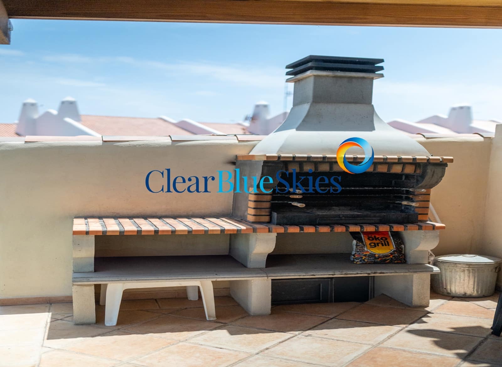 8 bedroom Villa for sale in Golf del Sur with garage - € 1,800,000 (Ref: 9850858)