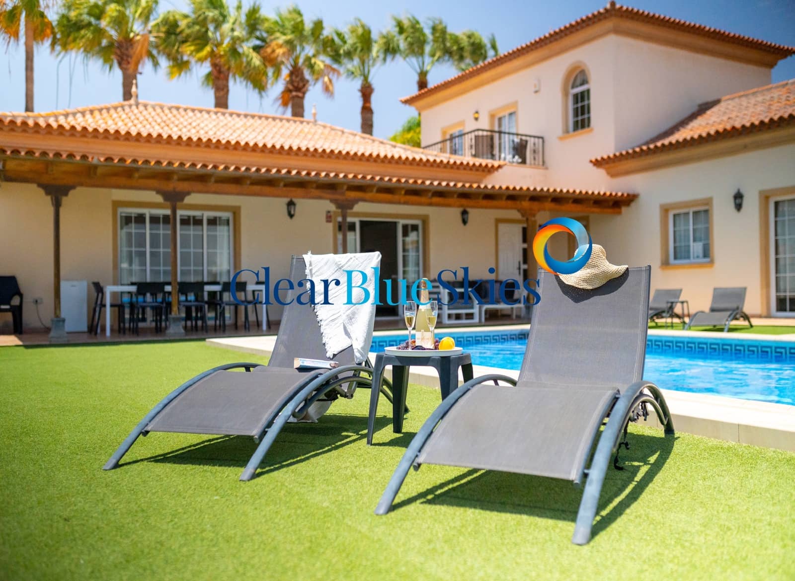 8 bedroom Villa for sale in Golf del Sur with garage - € 1,800,000 (Ref: 9850858)