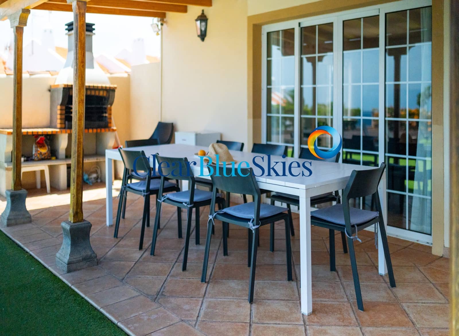8 bedroom Villa for sale in Golf del Sur with garage - € 1,800,000 (Ref: 9850858)