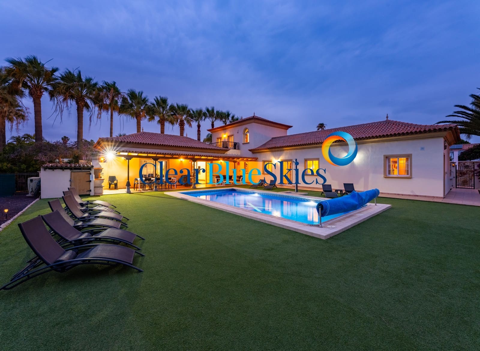 8 bedroom Villa for sale in Golf del Sur with garage - € 1,800,000 (Ref: 9850858)