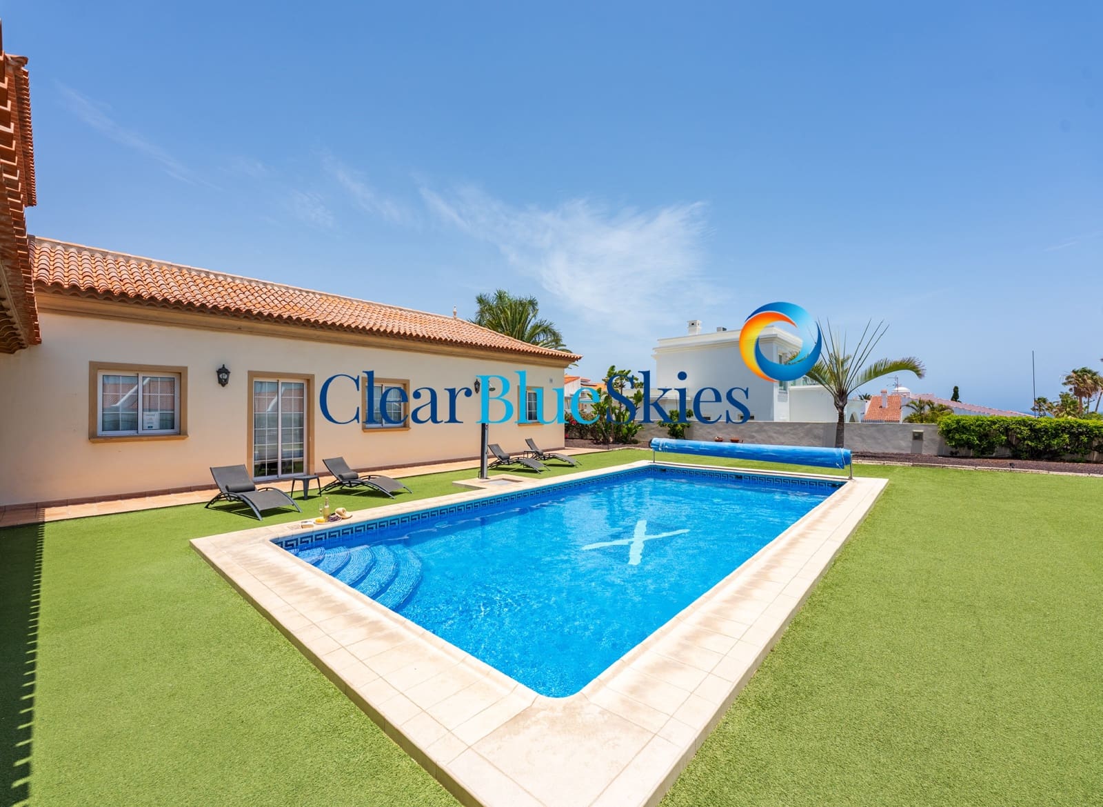 8 bedroom Villa for sale in Golf del Sur with garage - € 1,800,000 (Ref: 9850858)