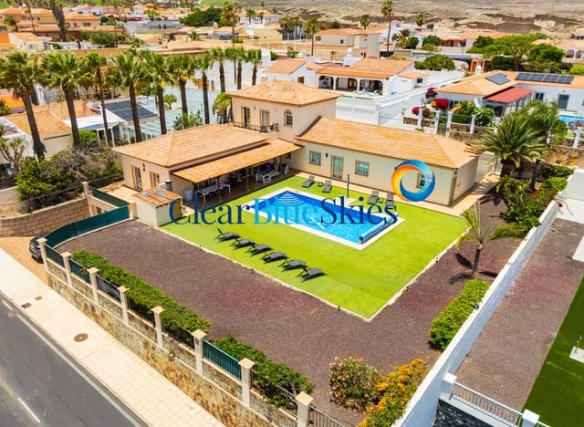 8 Zimmer Villa zu verkaufen in Golf del Sur, San Miguel de Abona mit Garage - 1.800.000 € (Ref: 9850858)