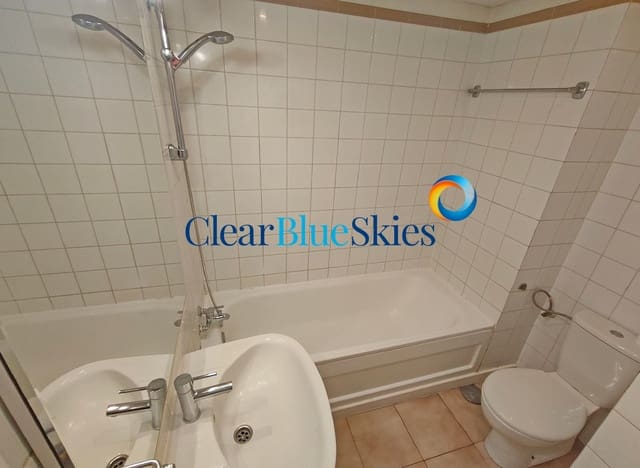 1 chambre Appartement à vendre à Los Cristianos, Arona avec piscine garage - 235 000 € (Ref: 9852075)