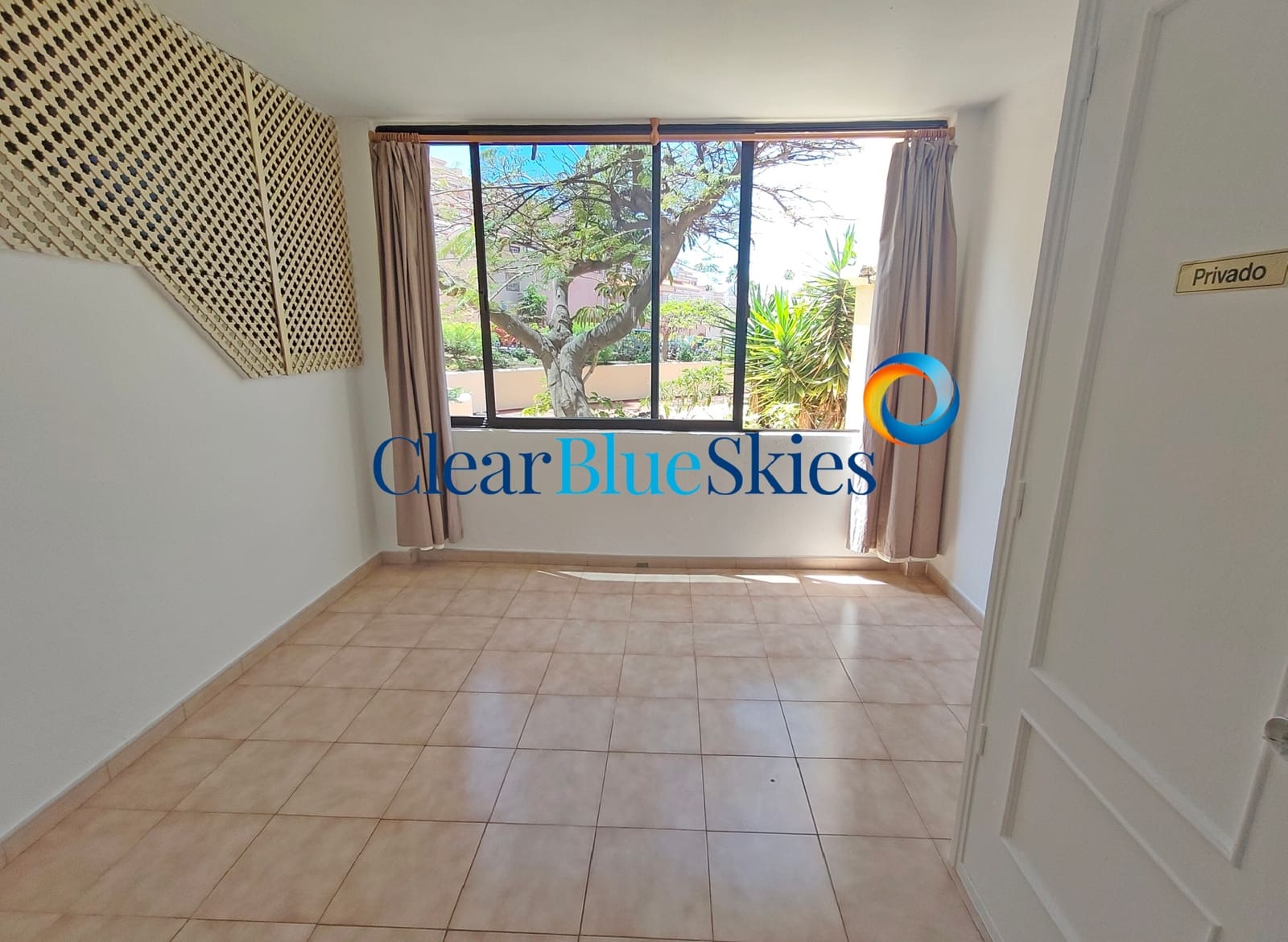 1 chambre Appartement à vendre à Los Cristianos avec piscine garage - 235 000 € (Ref: 9852075)