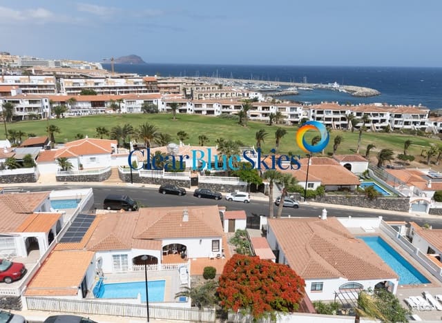 4 soverom Villa til salgs i Amarilla Golf, San Miguel de Abona med svømmebasseng garasje - € 1 100 000 (Ref: 9854673)