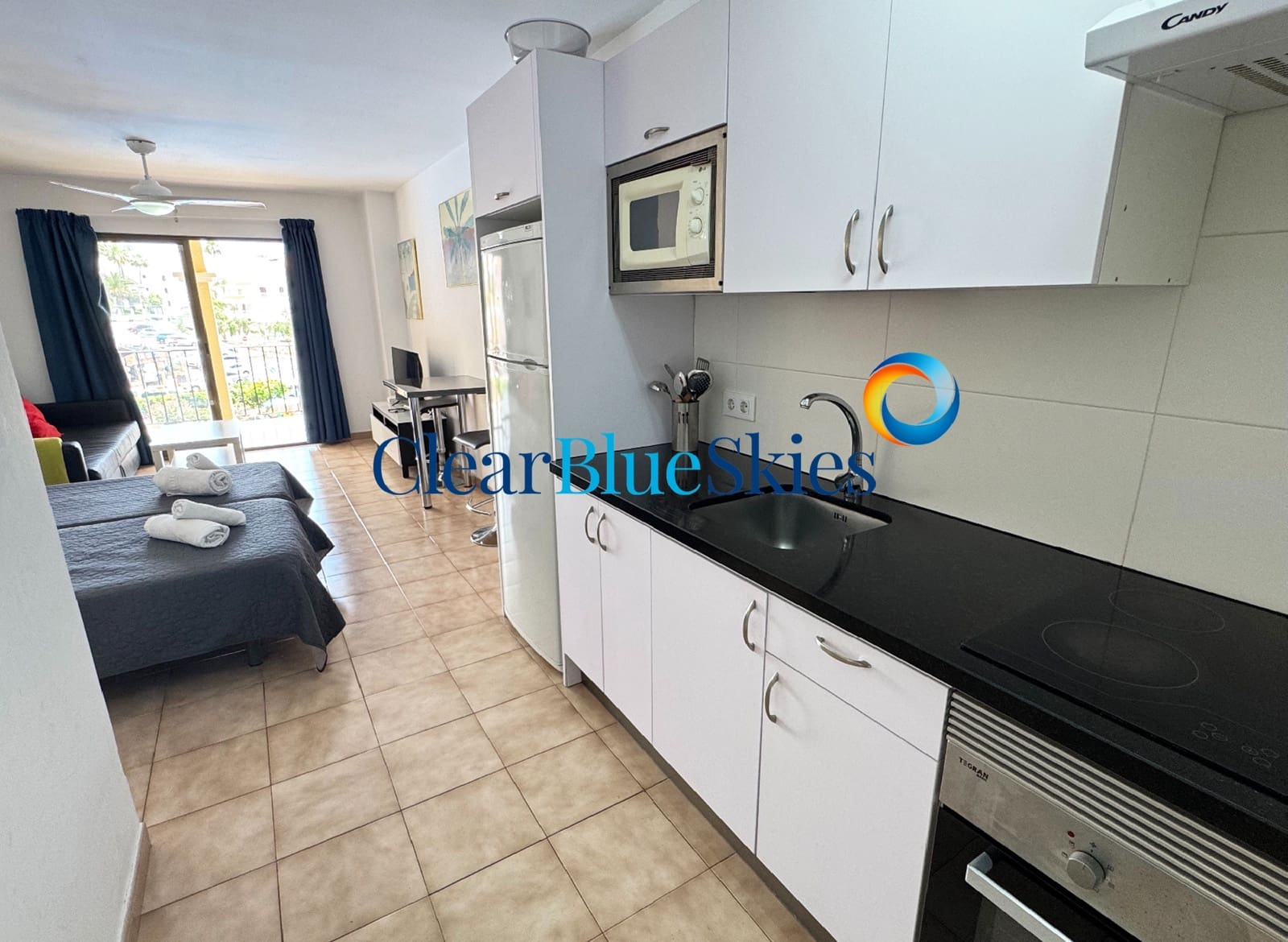 Studio te koop in Los Cristianos met garage - € 235.000 (Ref: 9863521)