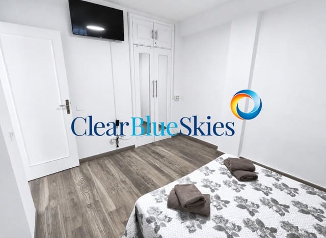 1 soveværelse Lejlighed til salg i Los Cristianos, Arona med swimmingpool garage - € 220.000 (Ref: 9877834)
