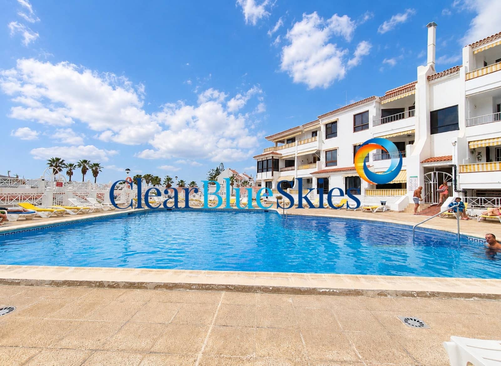 1 soveværelse Lejlighed til salg i Los Cristianos med swimmingpool garage - € 220.000 (Ref: 9877834)