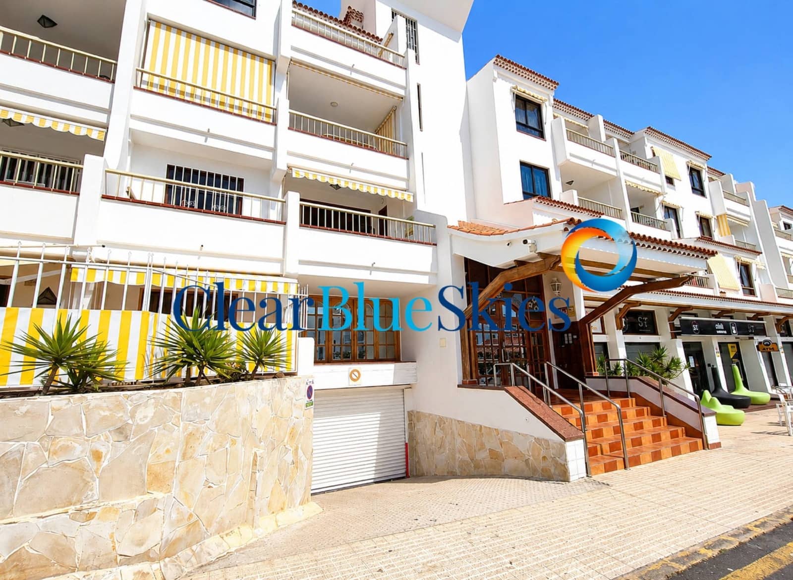 1 soveværelse Lejlighed til salg i Los Cristianos med swimmingpool garage - € 220.000 (Ref: 9877834)