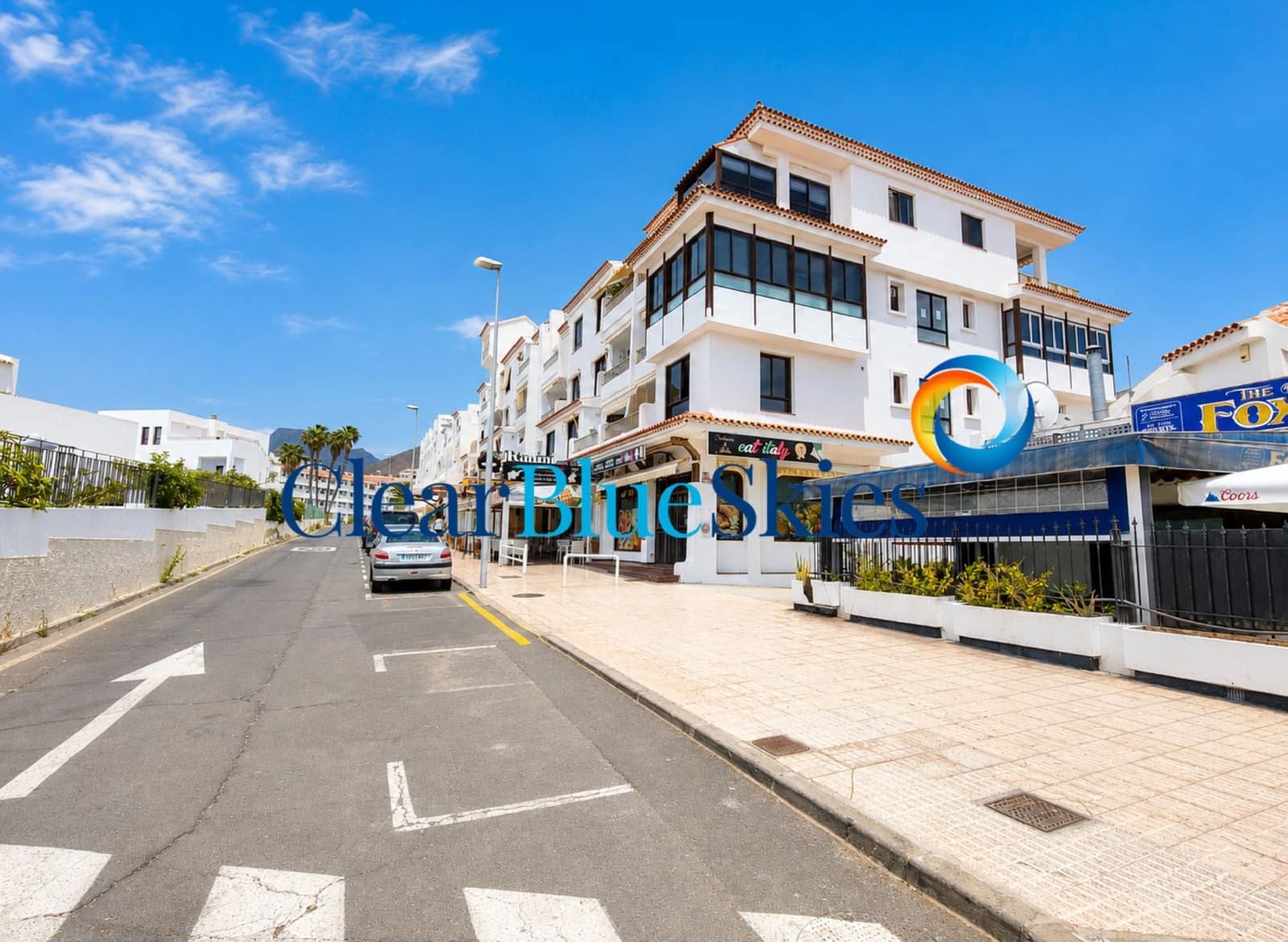 1 soveværelse Lejlighed til salg i Los Cristianos med swimmingpool garage - € 220.000 (Ref: 9877834)